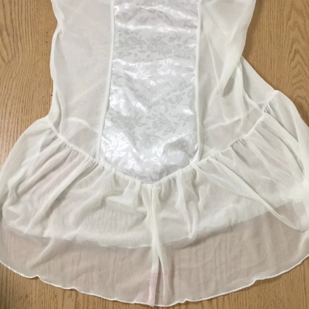 New Women’s Rene Rofe Underwired Lingerie Chemise Gown Slip Ivory Size Medium